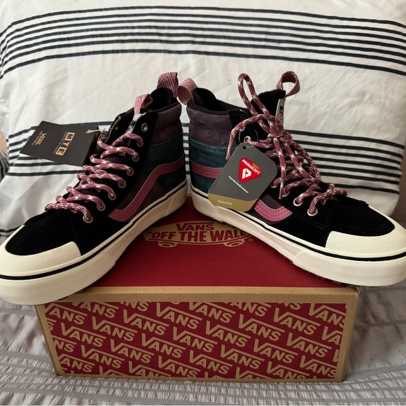 Vans SkB-Hi Mte-2 - Picture 2 of 6